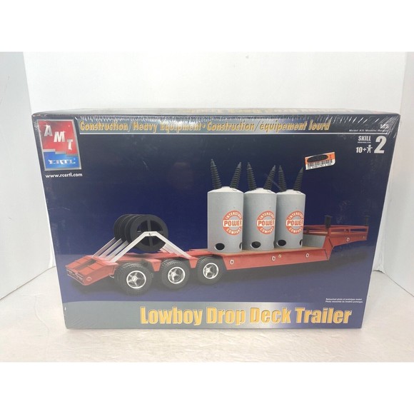 AMT 31154 Lowboy Drop Deck Trailer model kit, New Sealed Old Stock